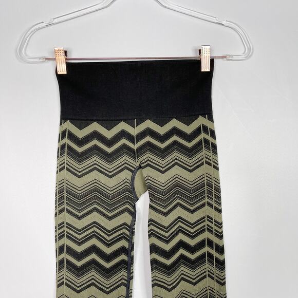 Lululemon Womens 2 Ebb To Street Pant Heathered Fatigue Green Chevron Jacquard - Picture 3 of 8